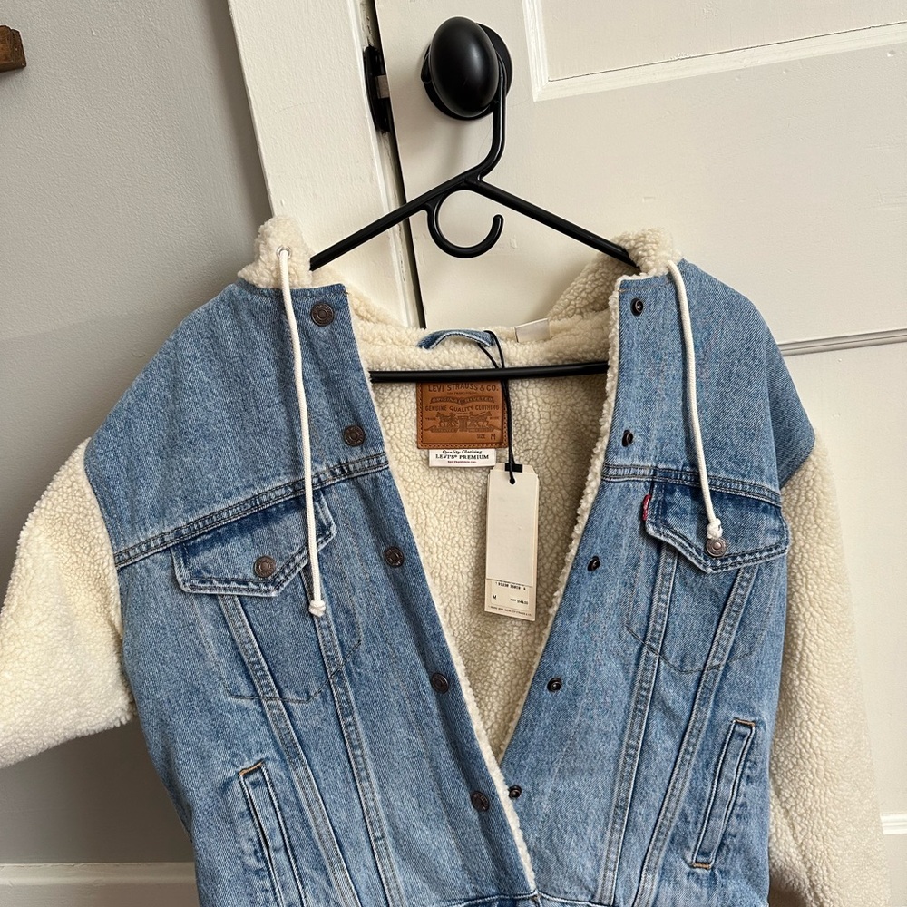 Levi's Blue and Cream Jean Jacket with Sherpa Accents